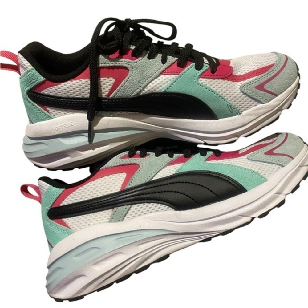 Puma soft stride Sneakers with Pink and Black Highlights women’s 8 EUC